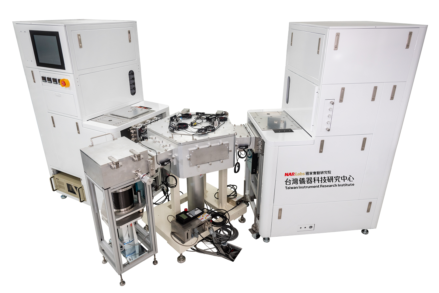 儀科中心發表12 吋叢集式原子層沉積先進設備