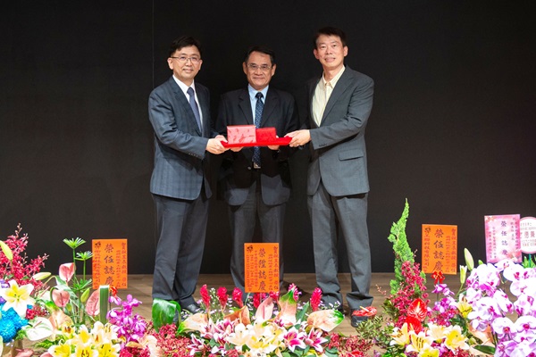 臺灣大學歐昱辰教授接任國震中心主任