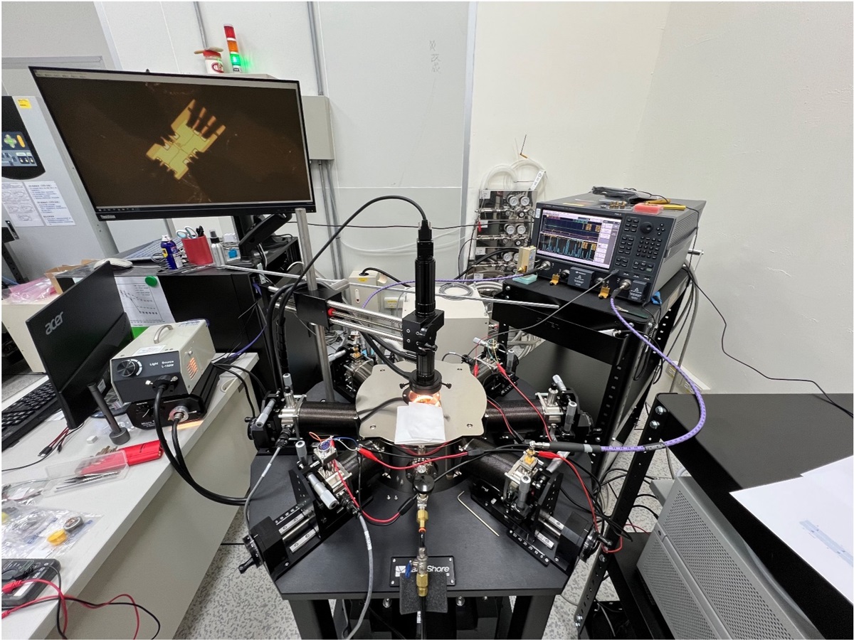 半導體中心新竹基地的低溫量測設備